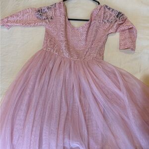 Girls formal lace and tulle dress